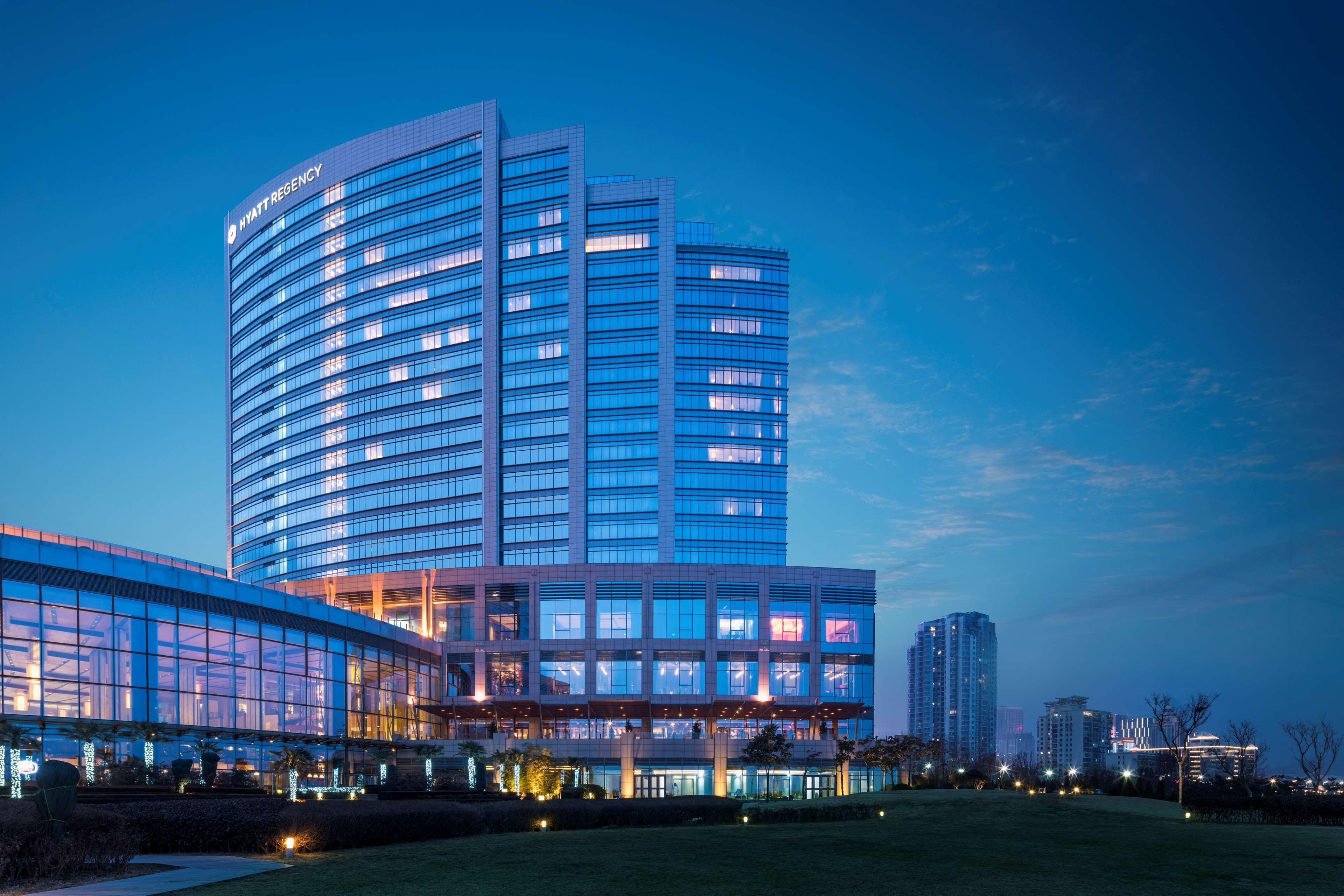 Hyatt Regency Qingdao Hotel Exterior foto
